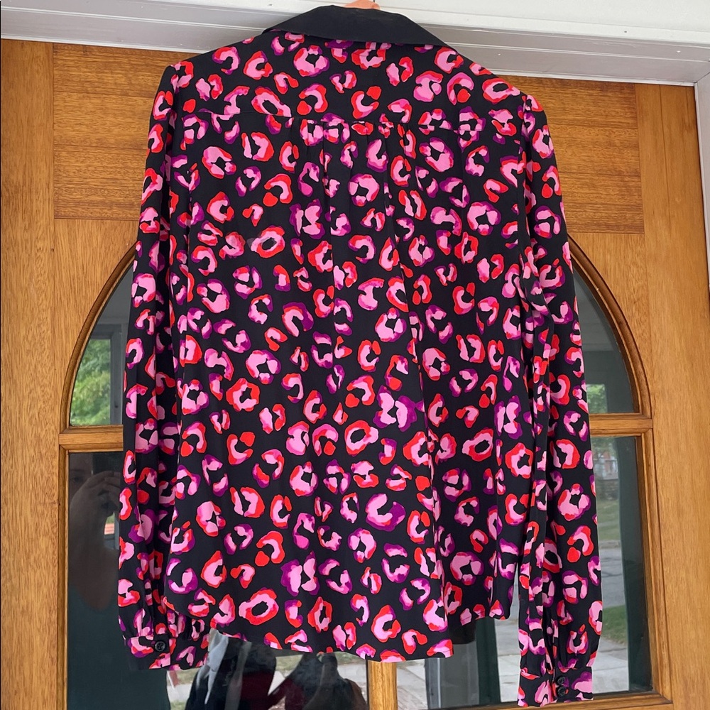 Kate spade silk patterned blouse size 8 - Picture 2 of 4